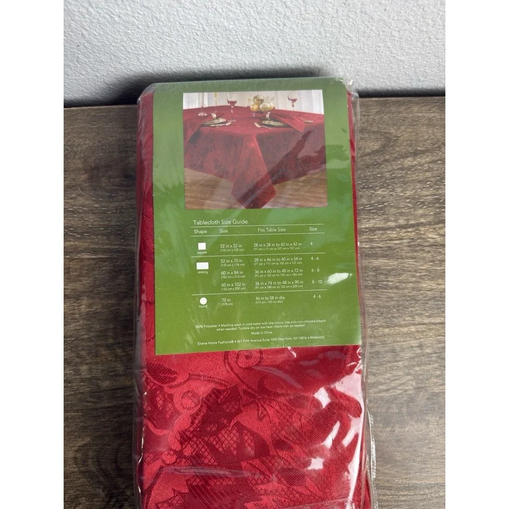 Red Damask tablecloth HOLIDAY AT HOME  Elegance 60